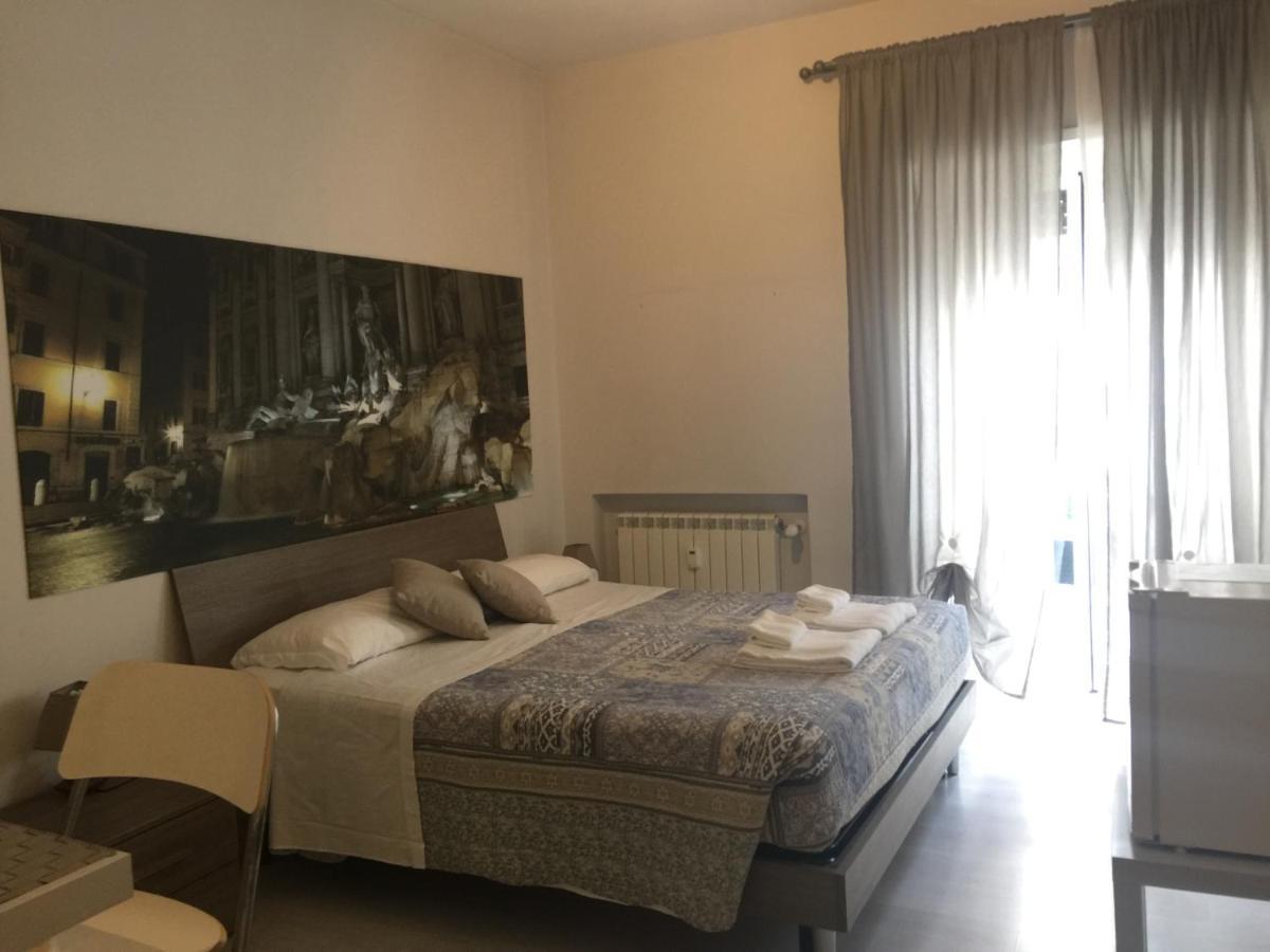 Hotel Domus Viatoris à Rome Extérieur photo