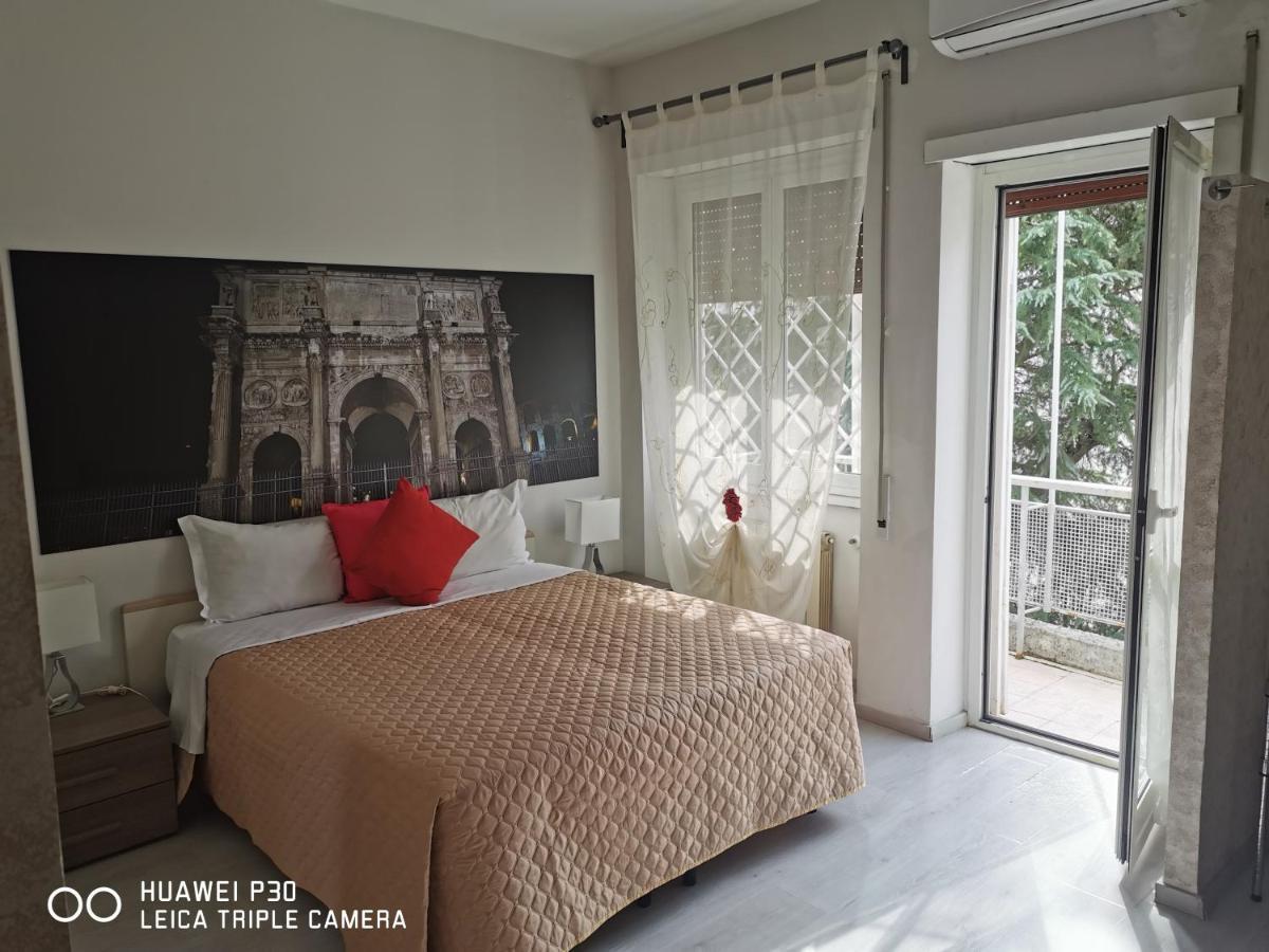 Hotel Domus Viatoris à Rome Extérieur photo