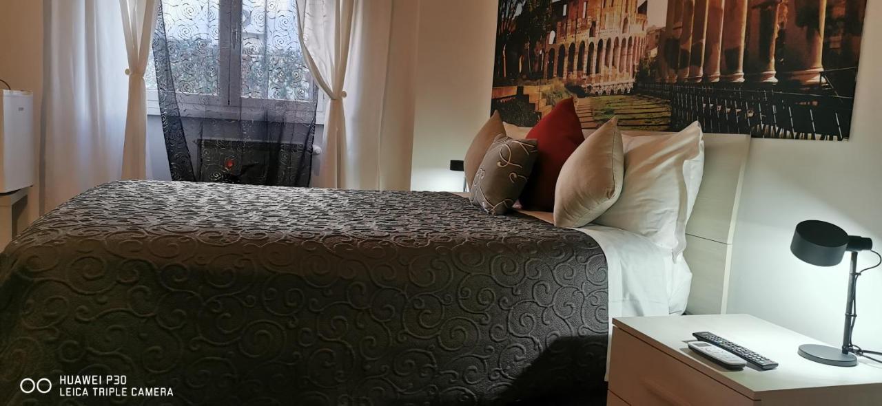 Hotel Domus Viatoris à Rome Extérieur photo