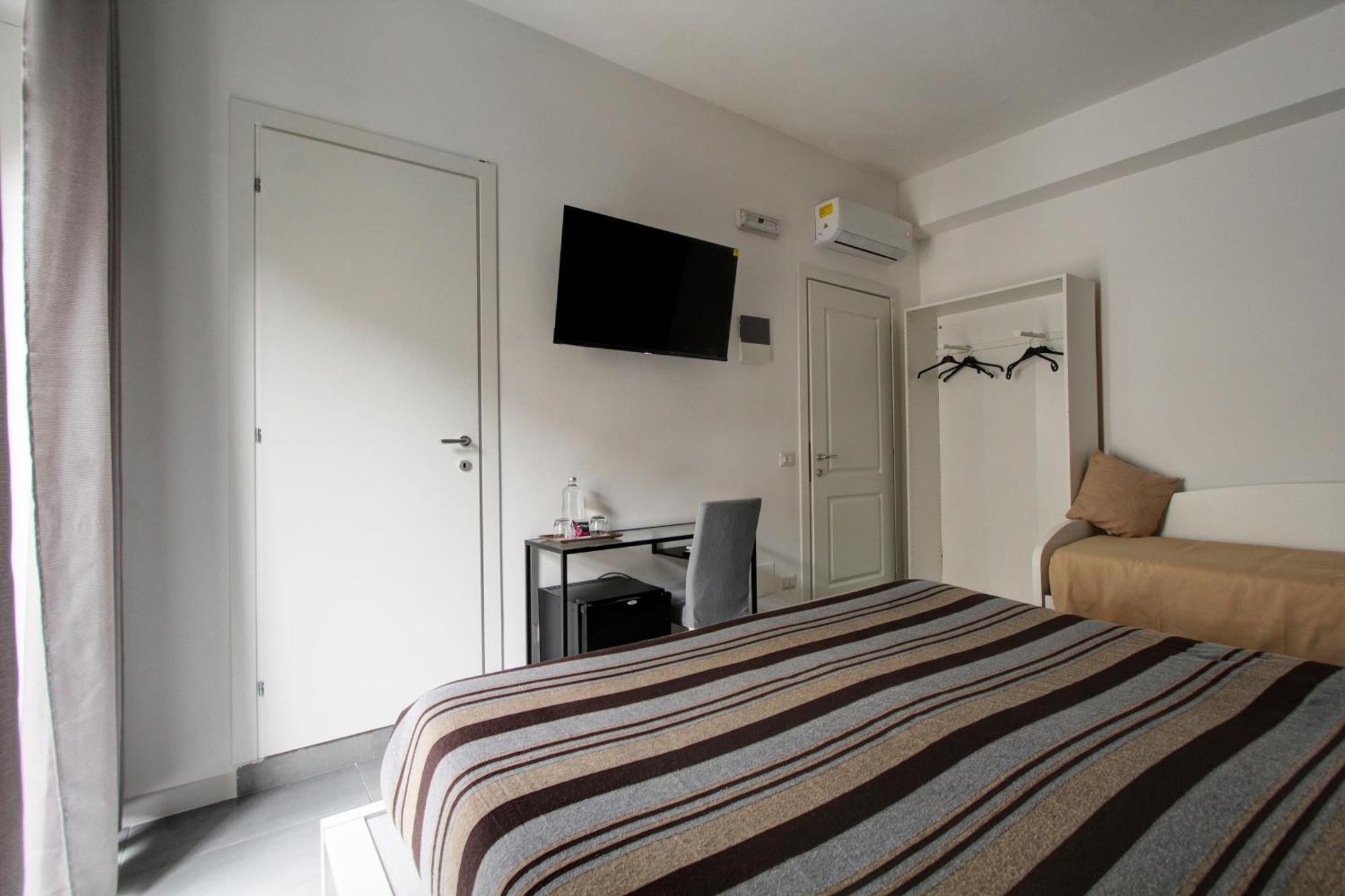 Hotel Domus Viatoris à Rome Extérieur photo